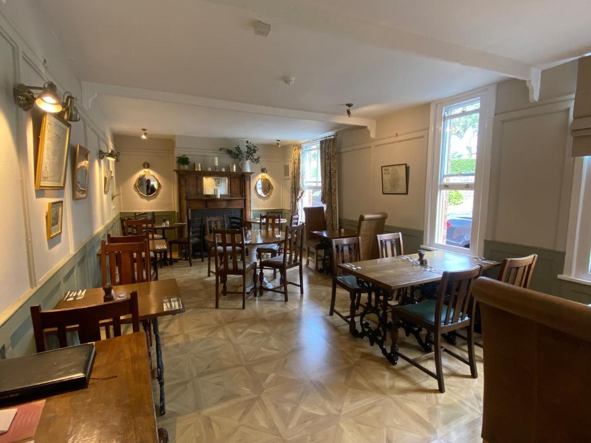 The Unicorn Inn 牛顿索内 外观 照片
