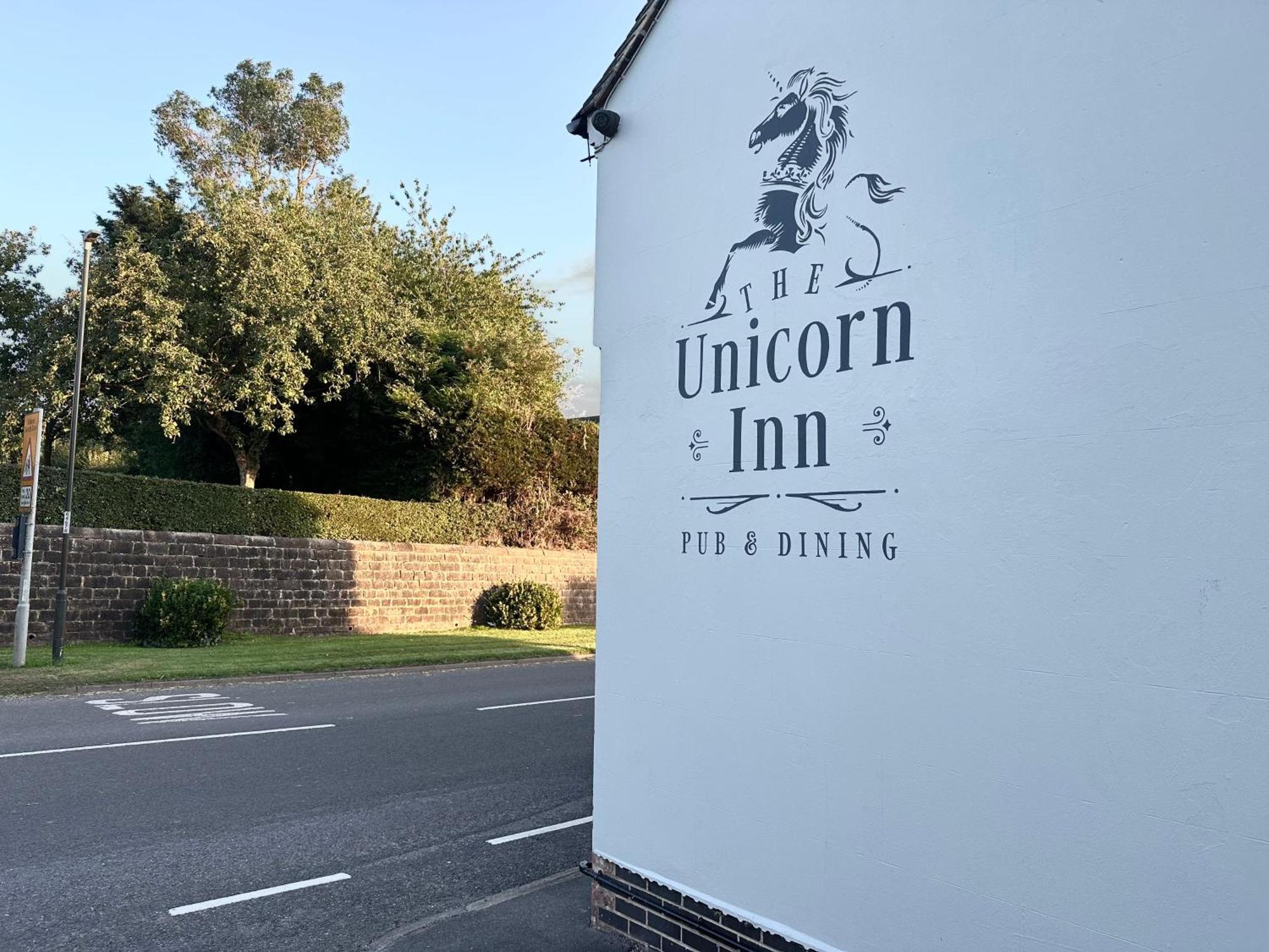 The Unicorn Inn 牛顿索内 外观 照片
